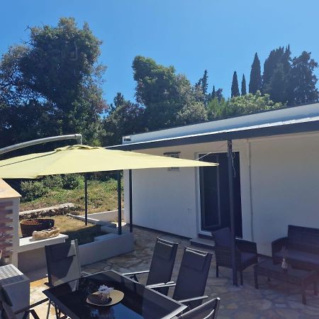 Mint-Vacation House Žman Exterior foto