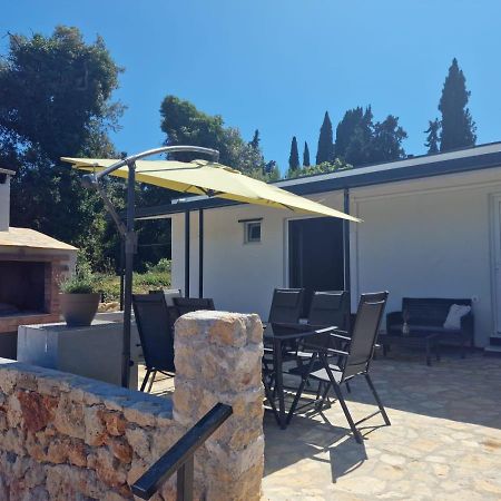 Mint-Vacation House Žman Exterior foto
