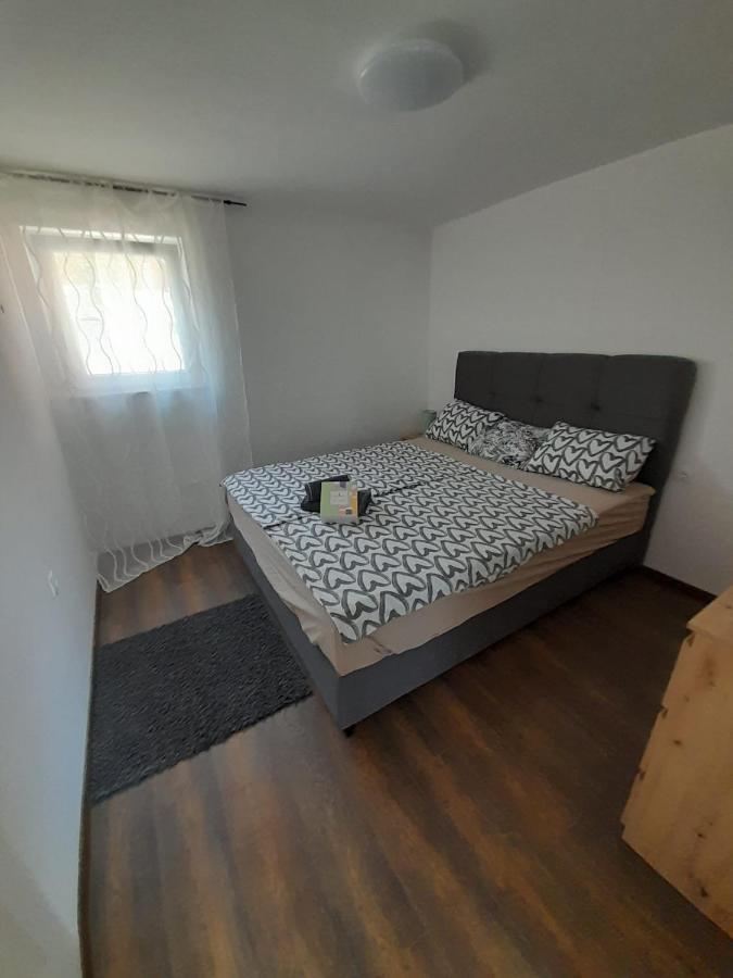 Mint-Vacation House Žman Exterior foto