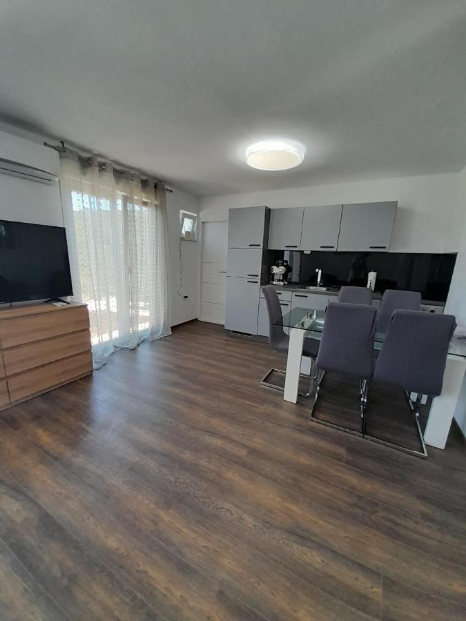 Mint-Vacation House Žman Exterior foto